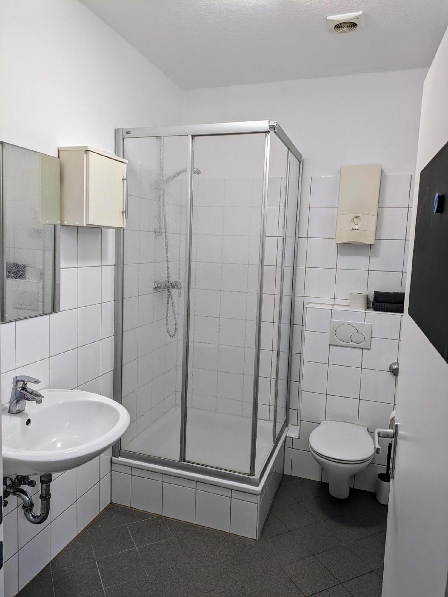 Interaktiv Appartements In Ratingen - Duesseldorferstrasse Eksteriør billede